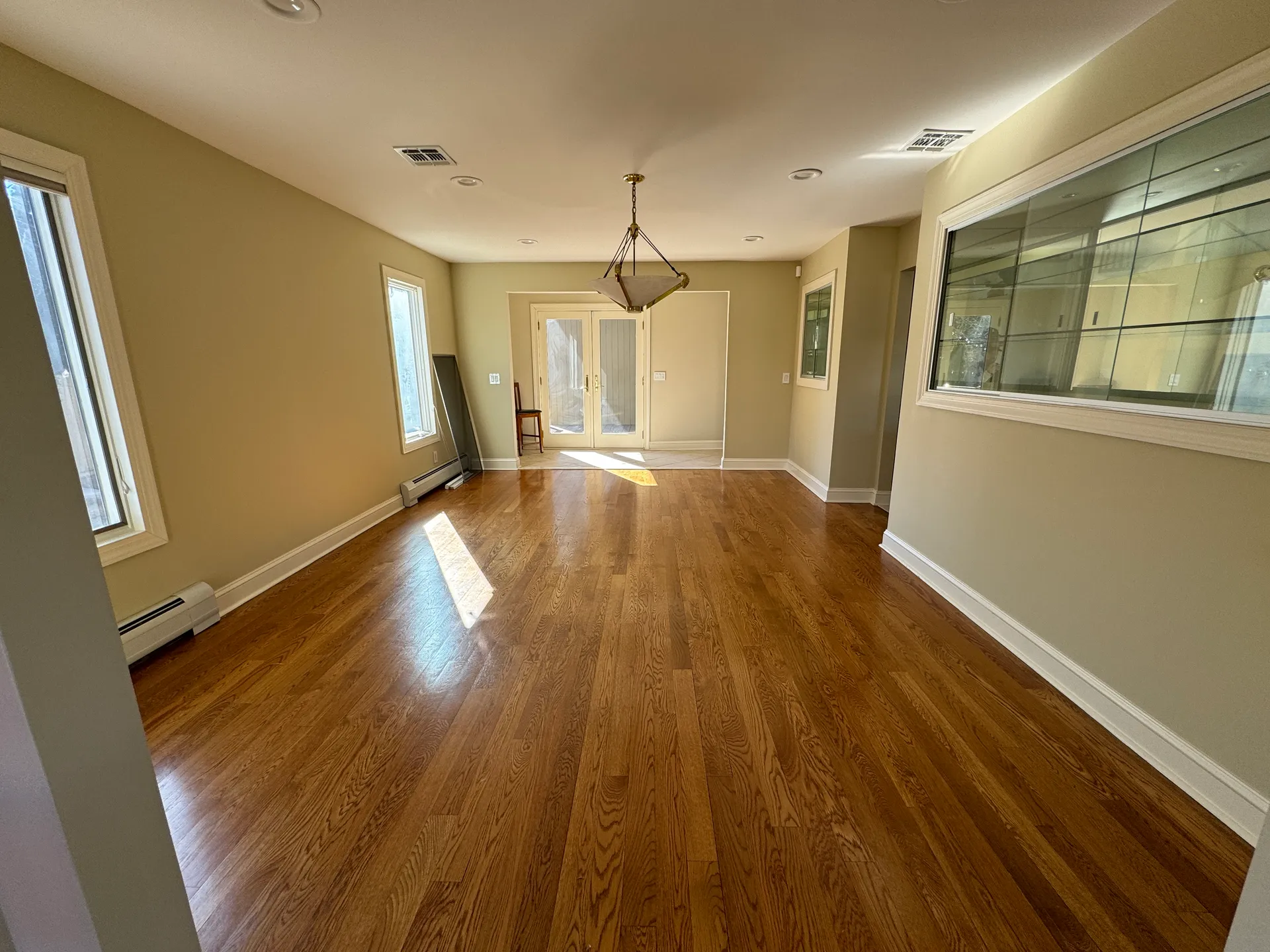 Formal dining room before renovation